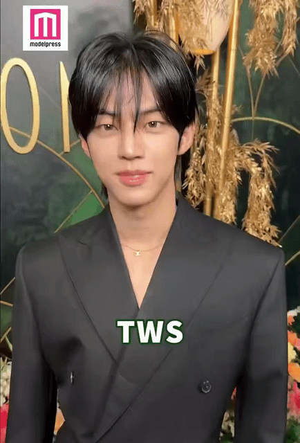 qEOHXY.gif
