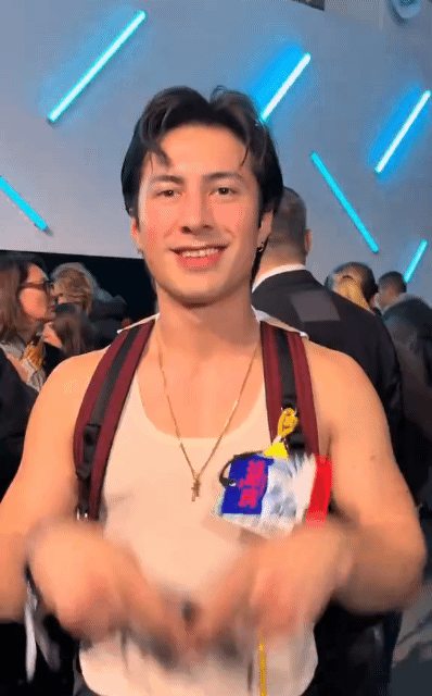 qUhiDr.gif