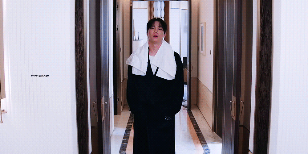 qYQaNN.gif