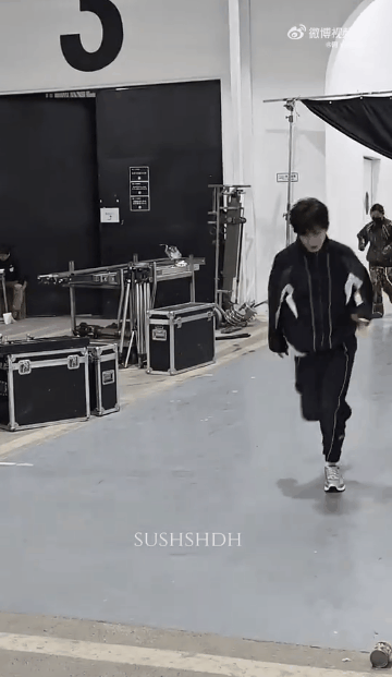 qixxXq.gif