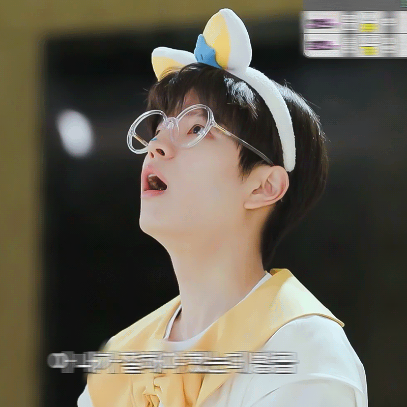 qoNbFD.gif
