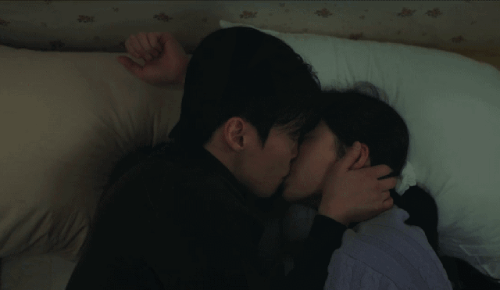 rLxrtB.gif