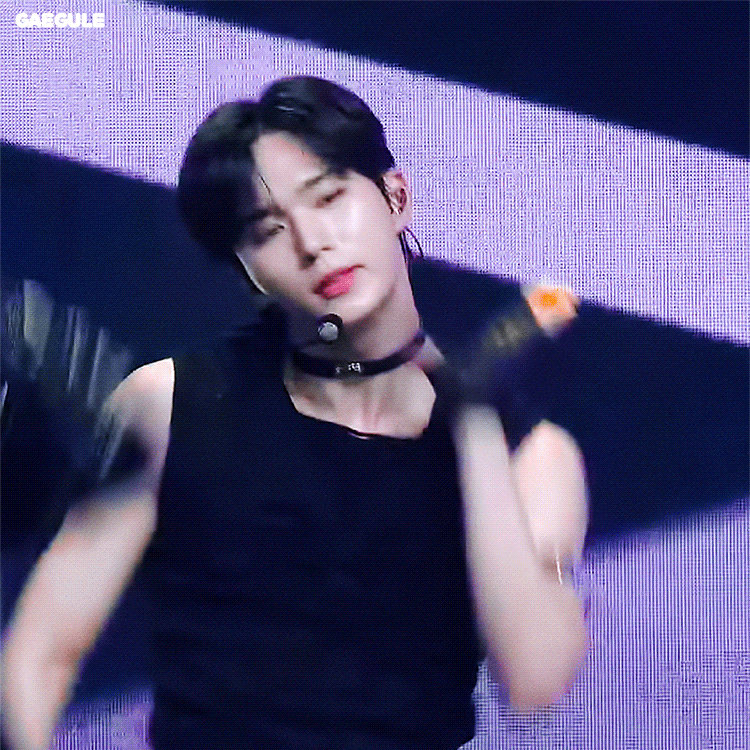 rOgycy.gif
