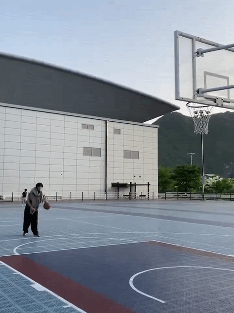 rSWbIr.gif