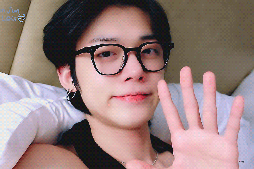 rlkbAH.gif