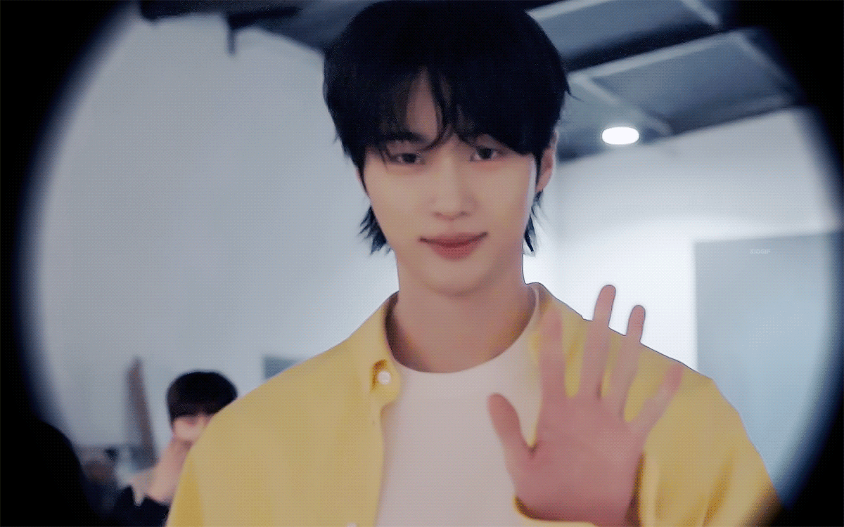 sFHqHl.gif