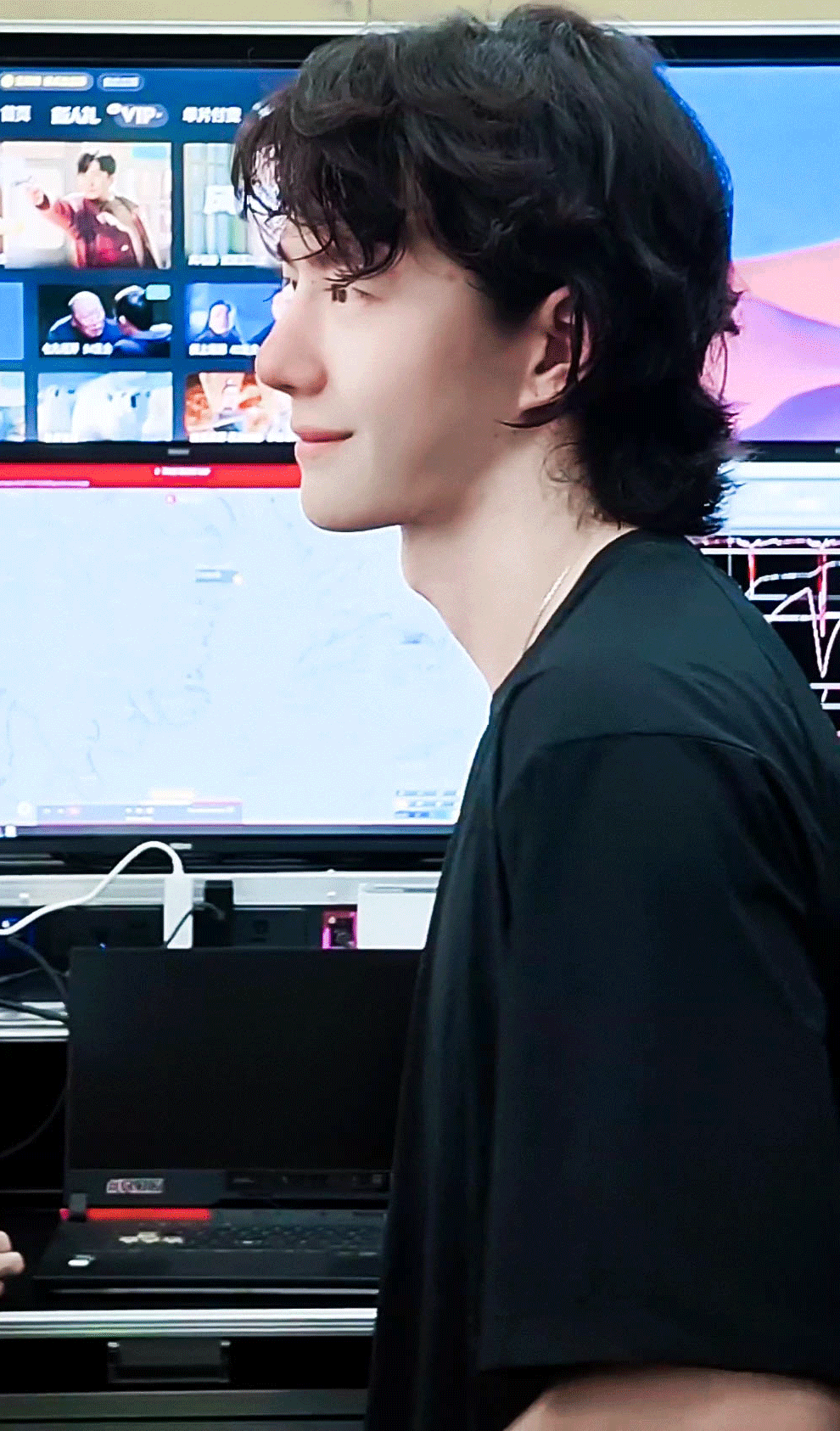 sQensJ.gif