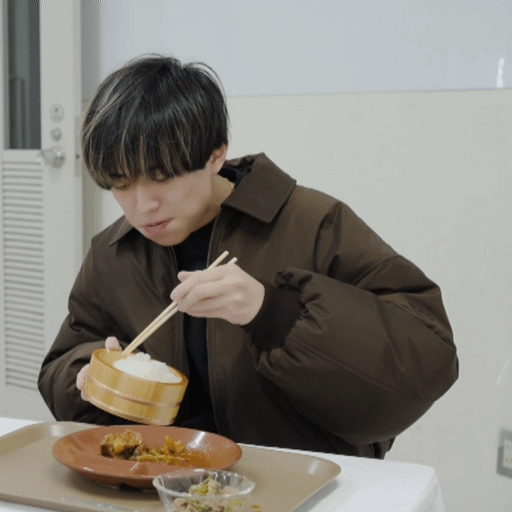 sYneYT.gif