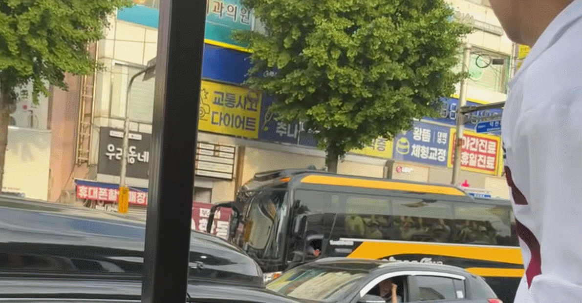 sbTUZu.gif