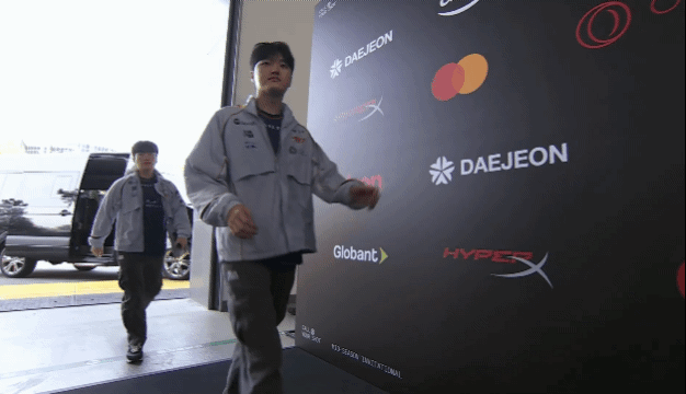 snCimZ.gif