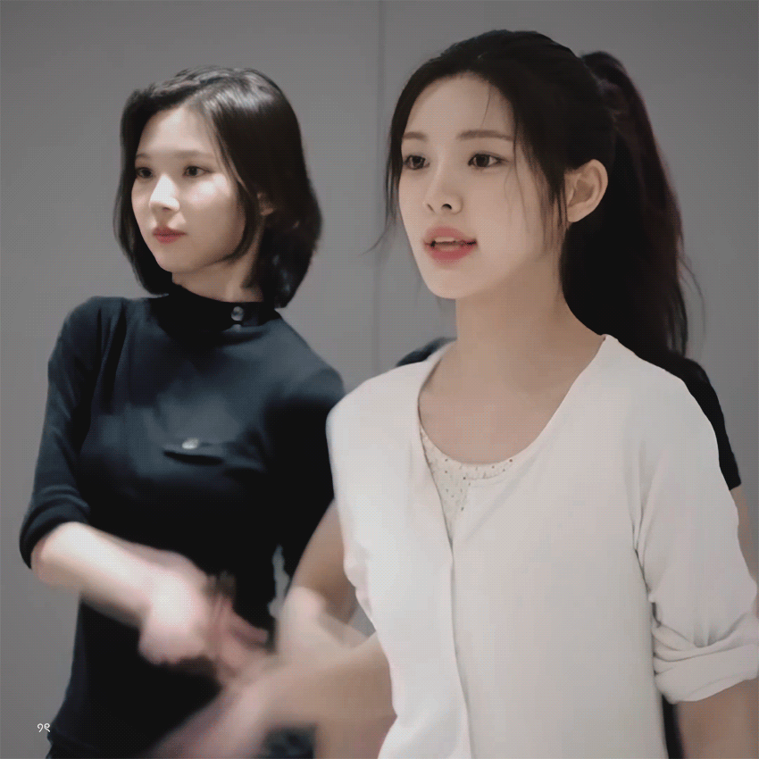 sylqDL.gif