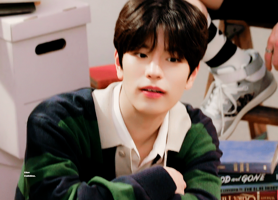 tjWGoB.gif