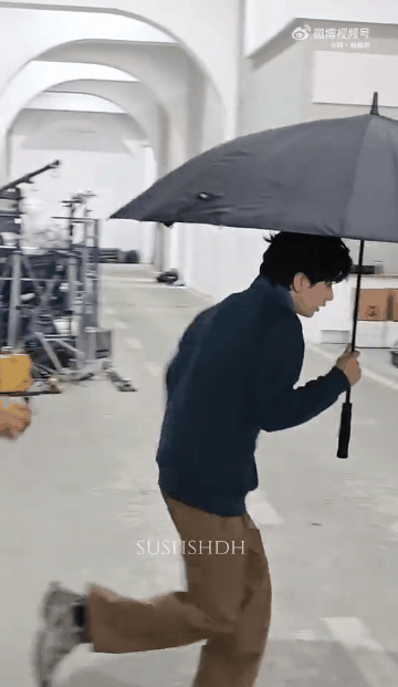 txXXQm.gif