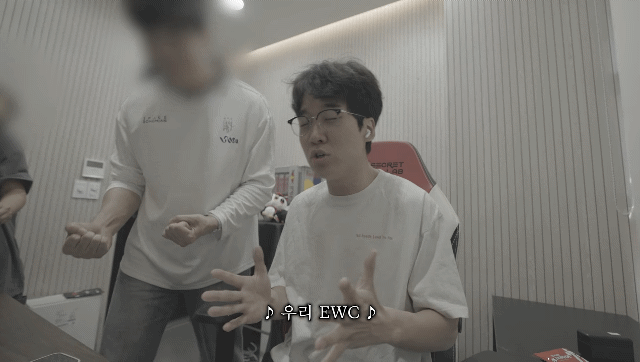 uFhxsa.gif