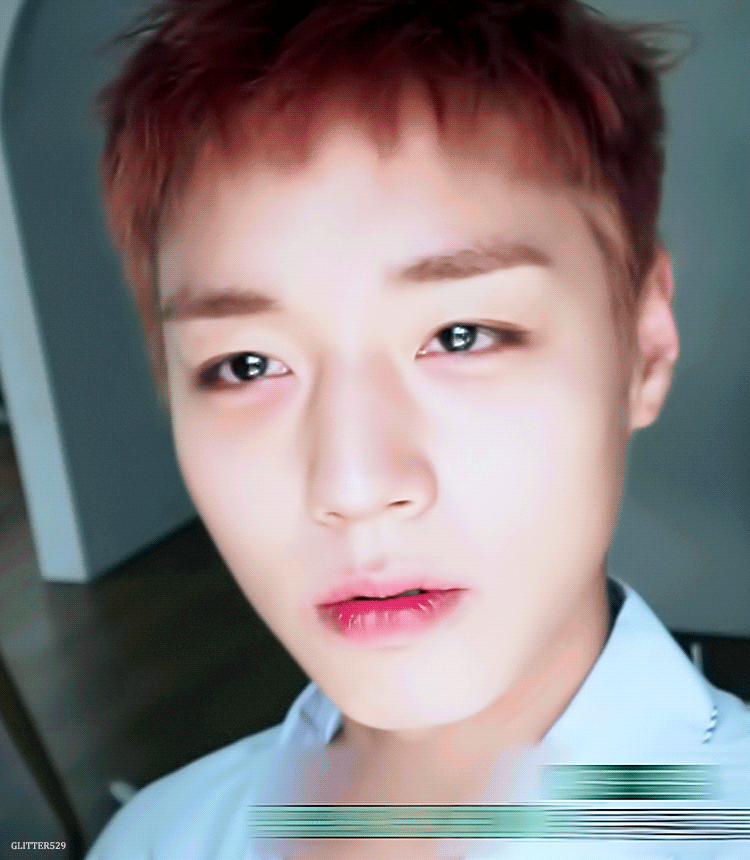 uLXzRy.gif