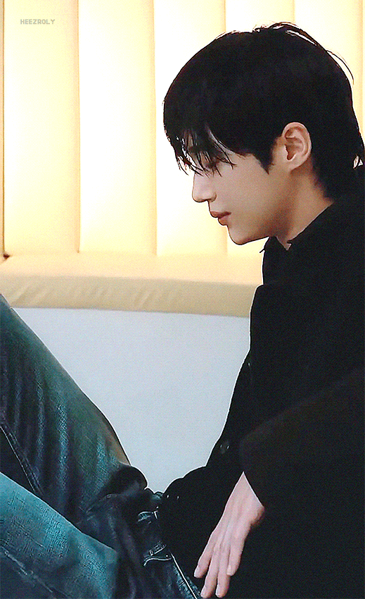 uiKRtm.gif