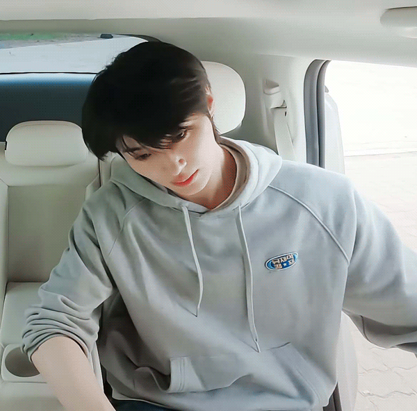 uqNgtA.gif