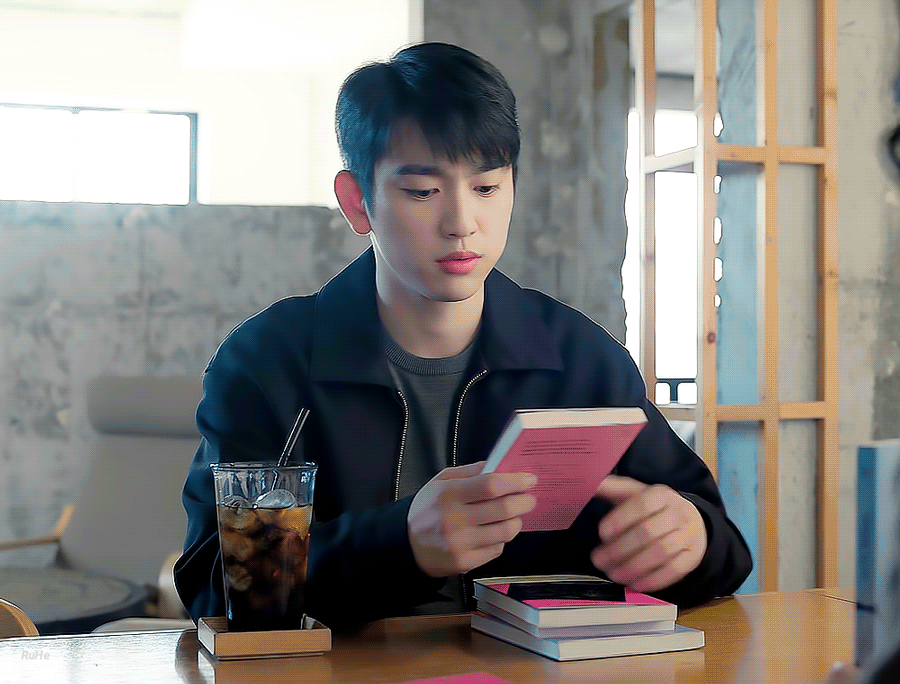 utWWkL.gif