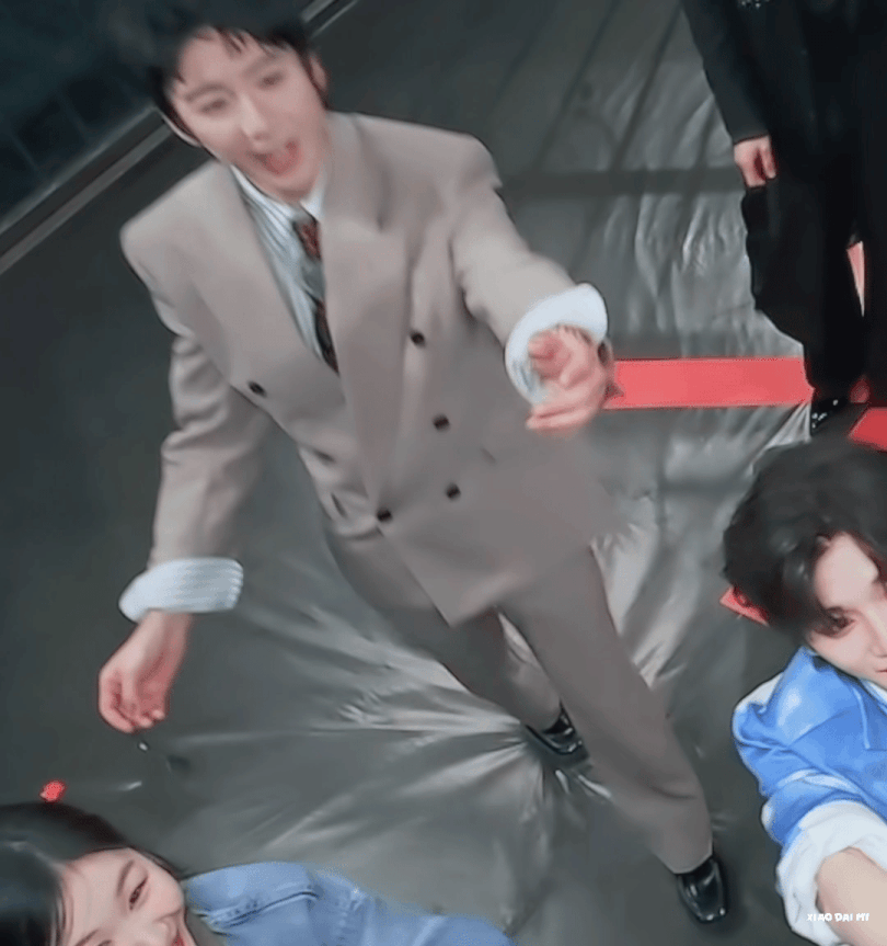 vHjlfF.gif