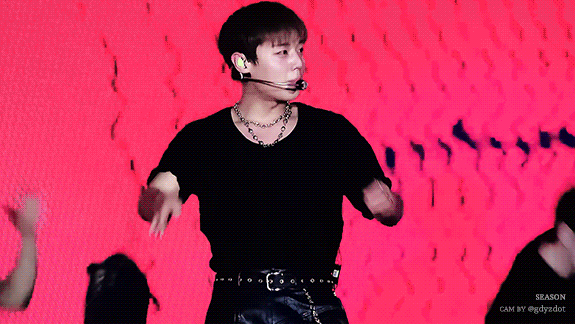 vQKRnu.gif