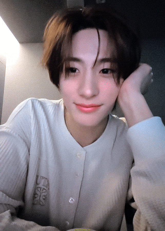 vxLXVq.gif