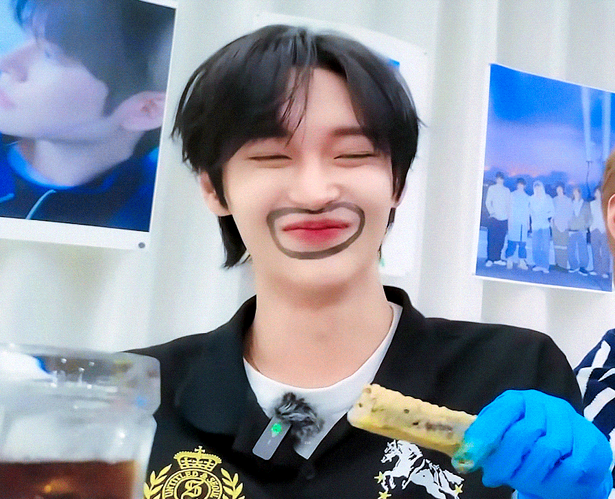 wTjAOR.gif