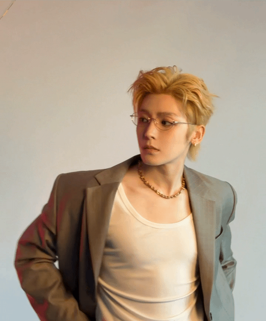 xHqvJr.gif