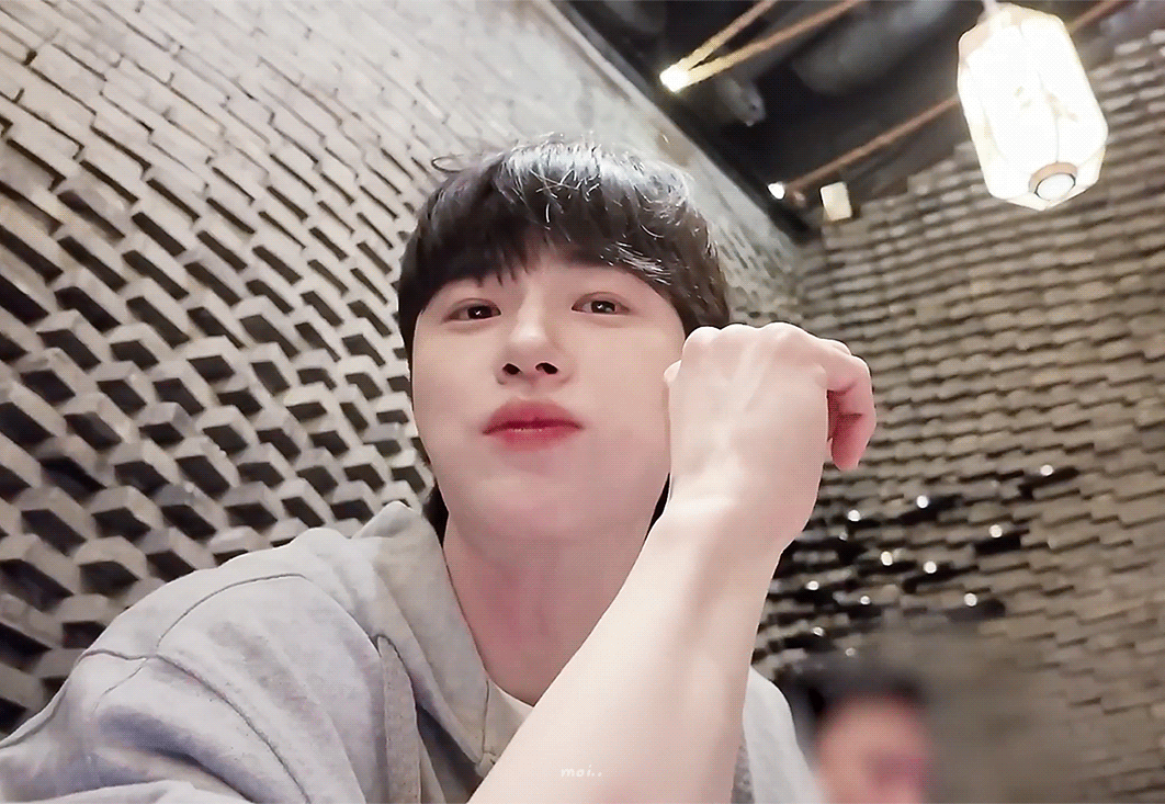 xNDnSG.gif