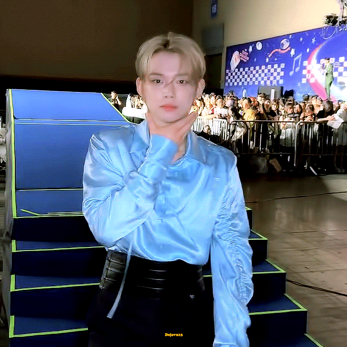 xQgmPu.gif