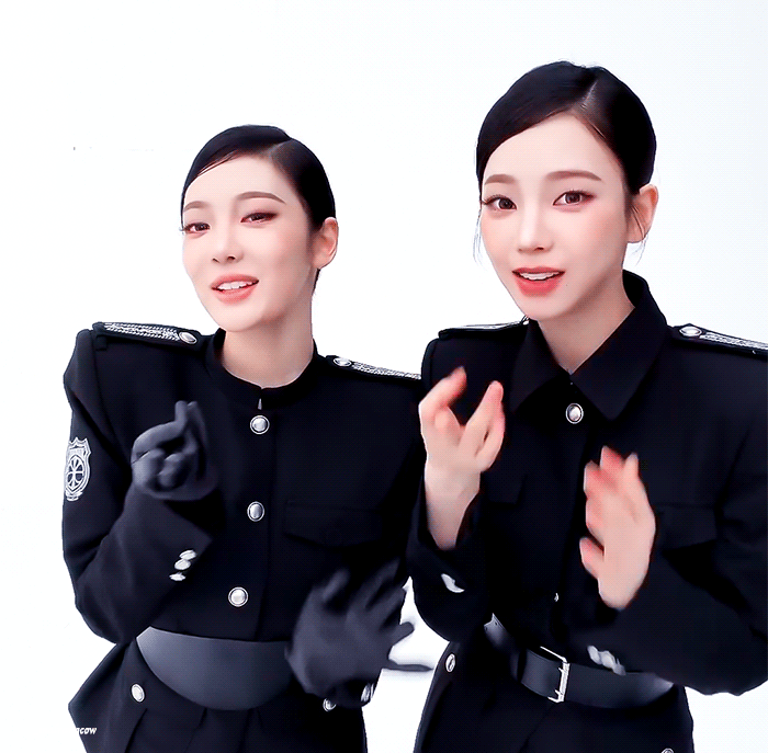 xYFrmv.gif