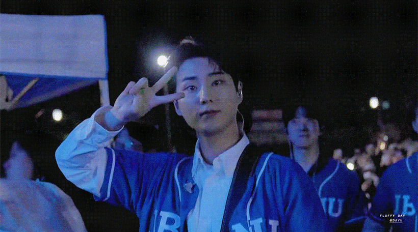 xjrfHu.gif