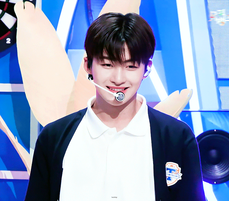 xjzSnw.gif