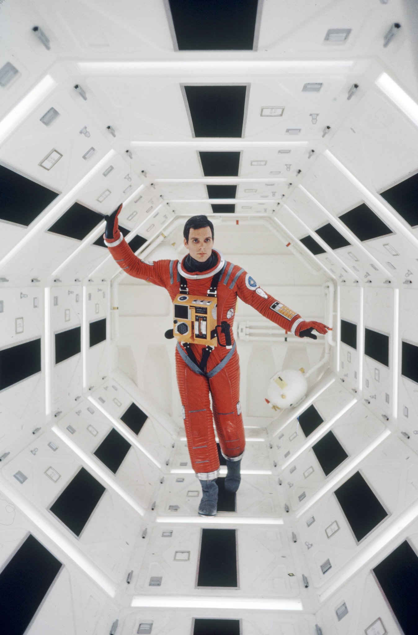 2001 스페이스 오디세이 (2001: A Space Odyssey)