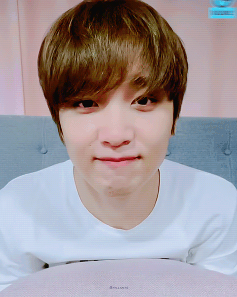 yKKwgK.gif