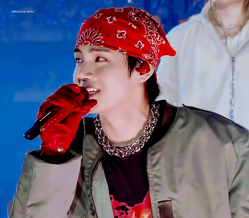 yNwpNQ.gif