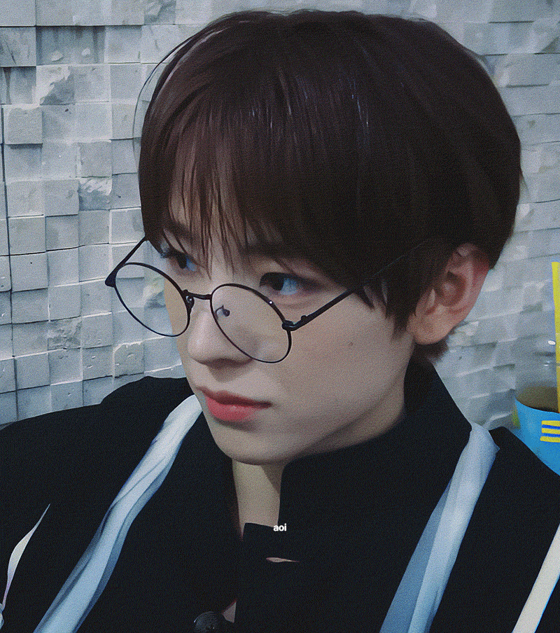 yQaIxp.gif