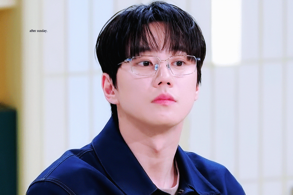 yZMQQC.gif