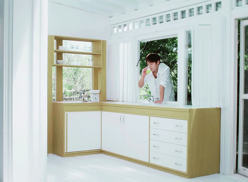 yvpJCf.gif