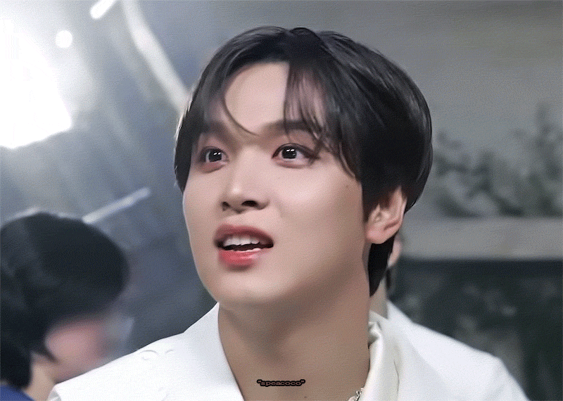 yyuTAR.gif