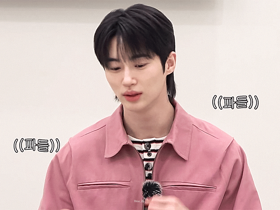 yzKcxB.gif
