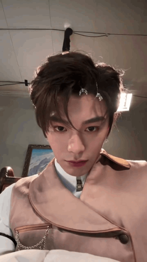 zgCuyf.gif