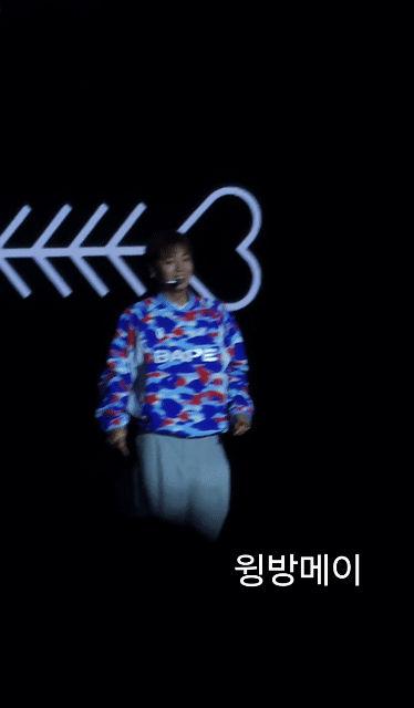 zhjEzh.gif