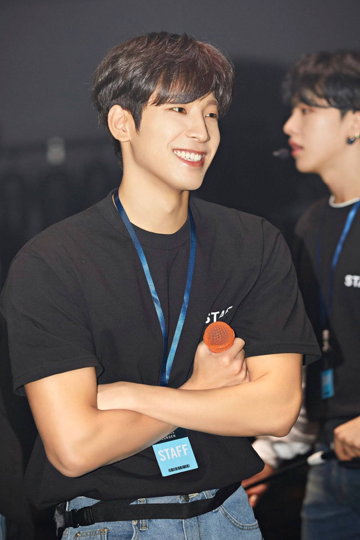 zuNXq